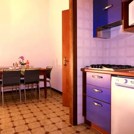 Bright With Private Garden-beahost Apartment Bibione